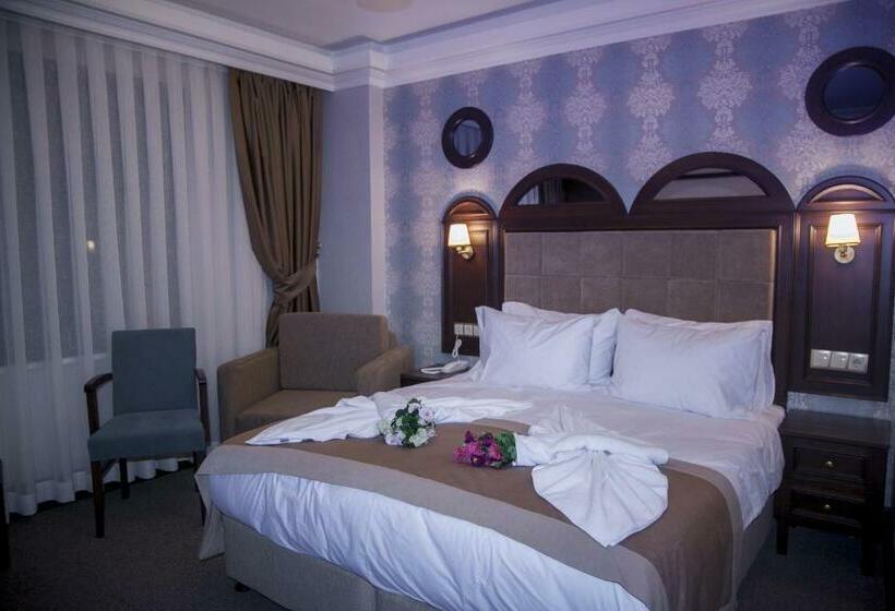 اتاق استاندارد, Golden Pen