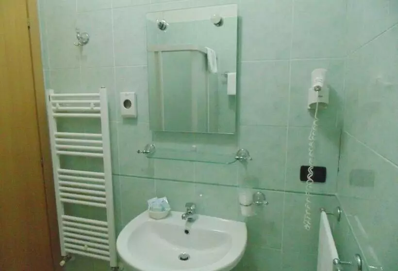 اتاق لوکس, La Furnacelle