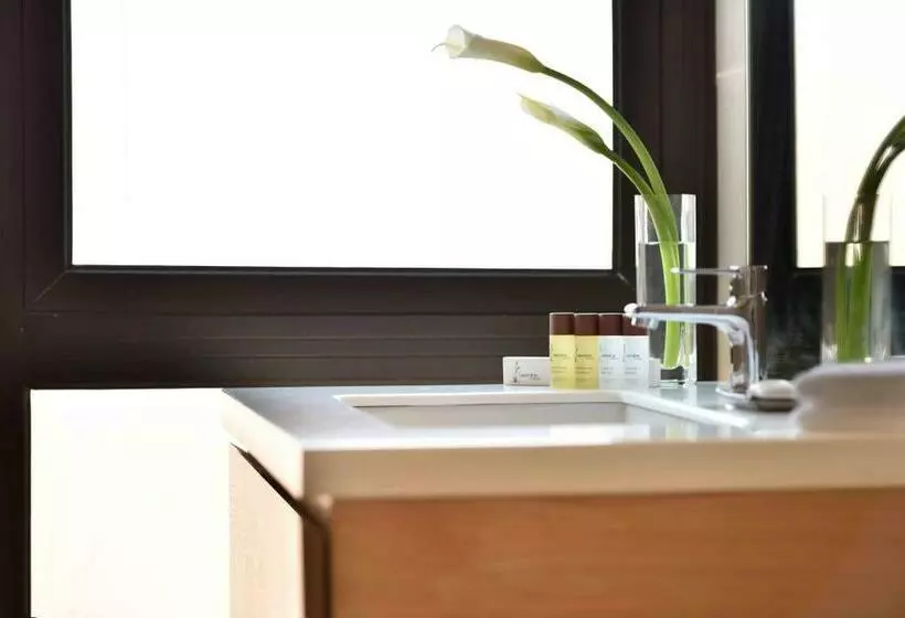 Standard-studio Queen-vuode, Lakeview Terrace Resort Pengerang