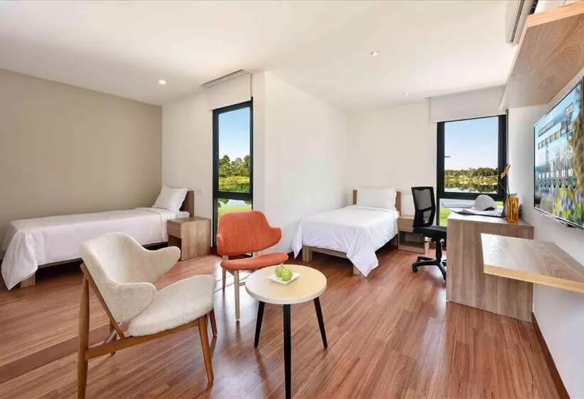 Standard-studio Puutarhanäkymä, Lakeview Terrace Resort Pengerang