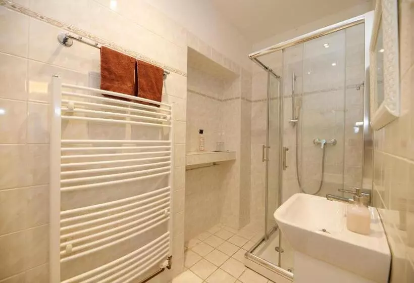 مجموعه ویستا شهر, Libušina Villa