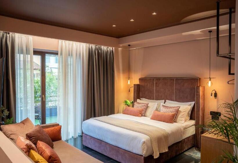 جناح مزود بجاكوزى, Olympus Terra Boutique