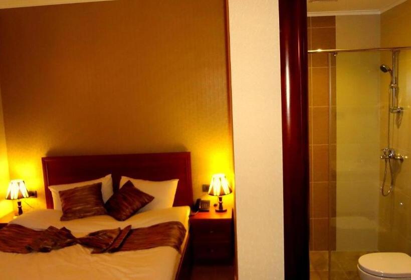 스탠다드 룸 가든 전망, Park Avenue Hotel Yerevan