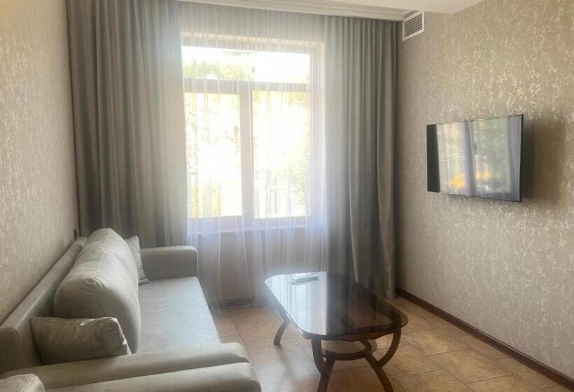 디럭스 룸, Park Avenue Hotel Yerevan