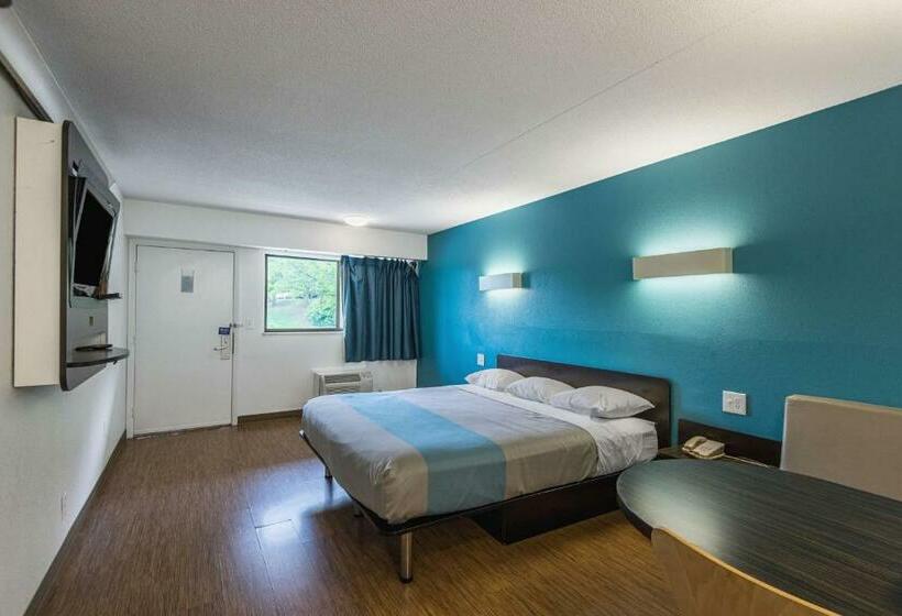 Стандартный Номер Кровать Кинг, Motel 6 Overland Park, Ks