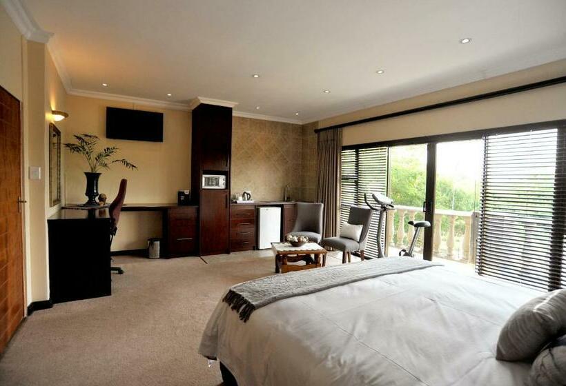 חדר דלוקס עם מרפסת, Sunset Manor Guest House