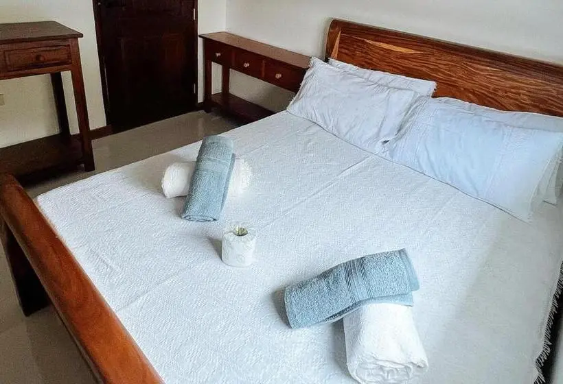 スタンダードルーム, Reddoorz At Casa Rafaelle Transient Ilocos Sur