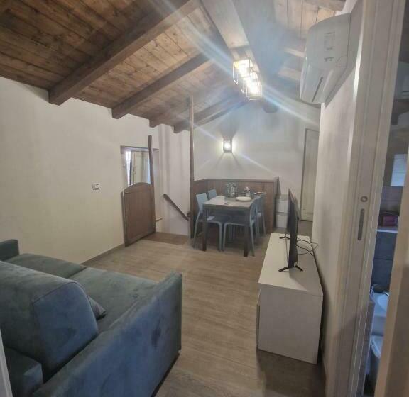 شقة غرفة واحدة, Residence Mirella