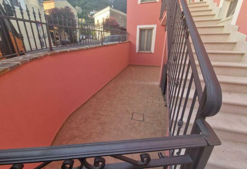 شقة غرفة واحدة, Residence Mirella