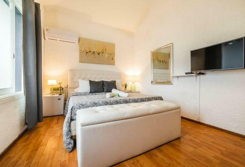 バス共有のスタンダードルーム, Art Hotel F&f