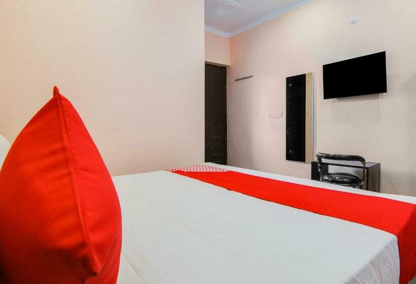 اتاق کلاسیک سه تخته, Oyo Flagship Balaji Hotel And Hostel