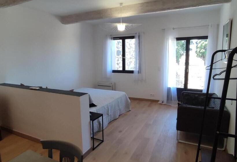 Номер Стандарт Вид на Сад, Le Clos Du Grenadier, Maison D Hôtes