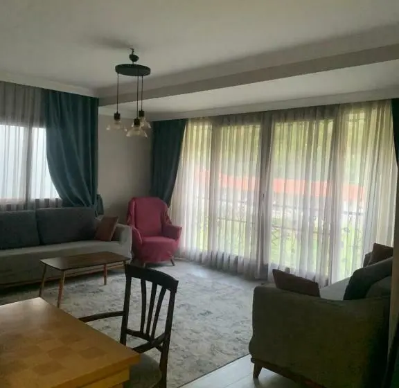 سوییت خانوادگی, Doga Ciftlik Konaklama