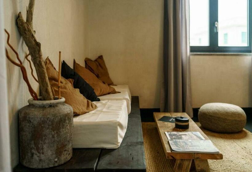 اتاق لوکس با چشم‌انداز دریا, La Torre Boutique Rooms