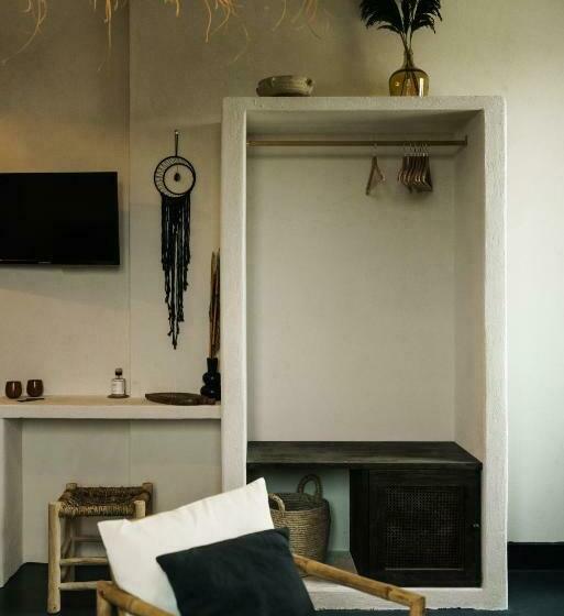 اتاق لوکس با چشم‌انداز دریا, La Torre Boutique Rooms