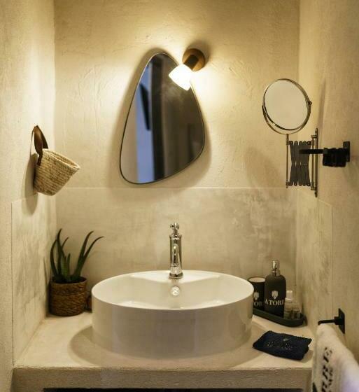 اتاق لوکس با چشم‌انداز دریا, La Torre Boutique Rooms