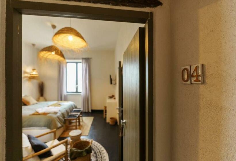 اتاق استاندارد با چشم‌انداز دریا, La Torre Boutique Rooms