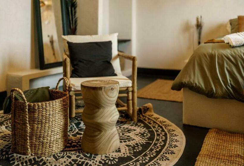 اتاق استاندارد با چشم‌انداز دریا, La Torre Boutique Rooms