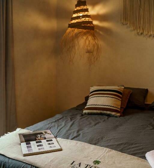 اتاق استاندارد با چشم‌انداز باغ, La Torre Boutique Rooms