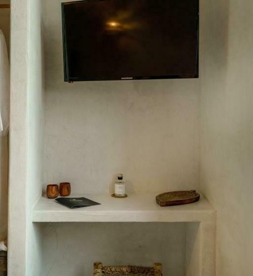 اتاق استاندارد با چشم‌انداز باغ, La Torre Boutique Rooms