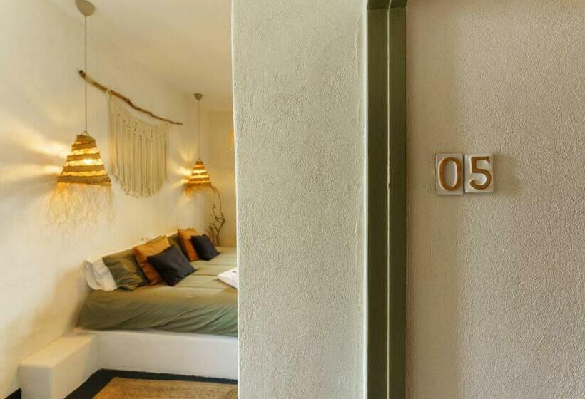 اتاق استاندارد با تخت بزرگ, La Torre Boutique Rooms