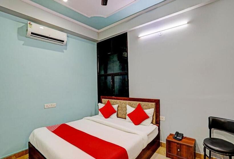 Трехместный Номер Классика, Oyo Flagship Hotel Wan Palace