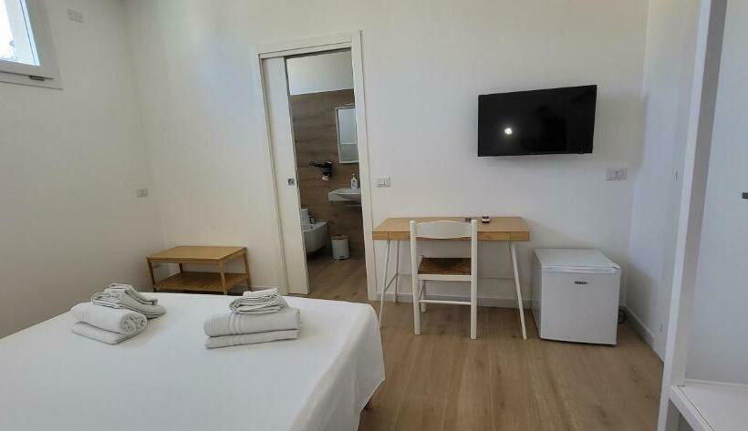 اتاق استاندارد, Nuo Room