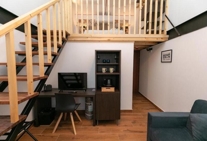 سوییت خانوادگی, Ta  Gingel Farm Agriturisim B&b. Malta