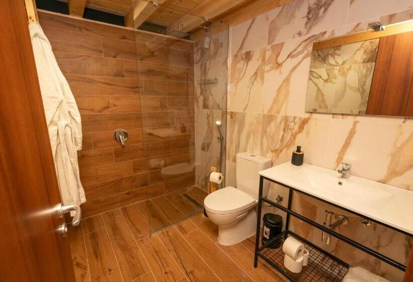 سوییت خانوادگی, Ta  Gingel Farm Agriturisim B&b. Malta