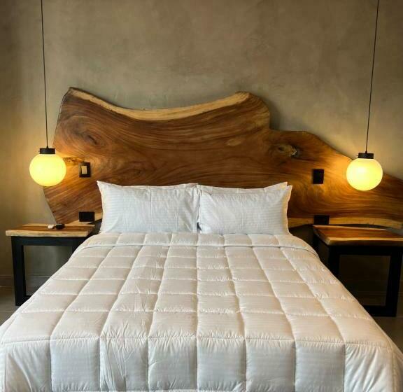 高级大房间, Zelva Negra