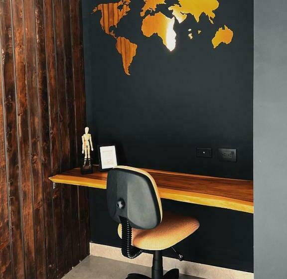 豪华房间, Zelva Negra