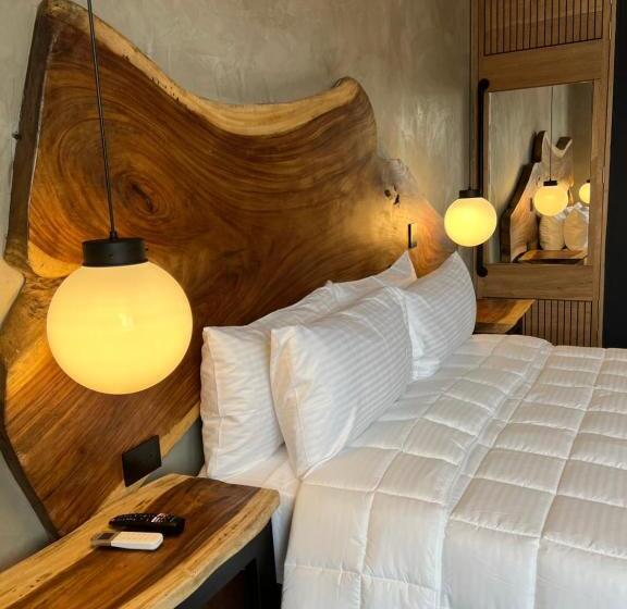 高级大房间, Zelva Negra