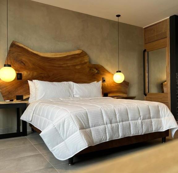 高级大房间, Zelva Negra