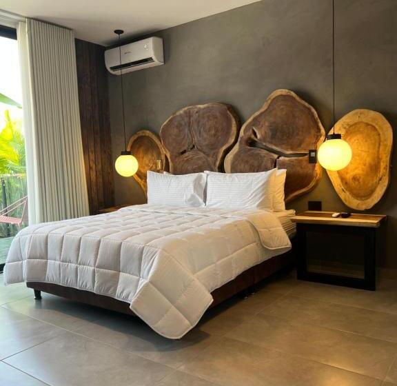 标准间带阳台, Zelva Negra