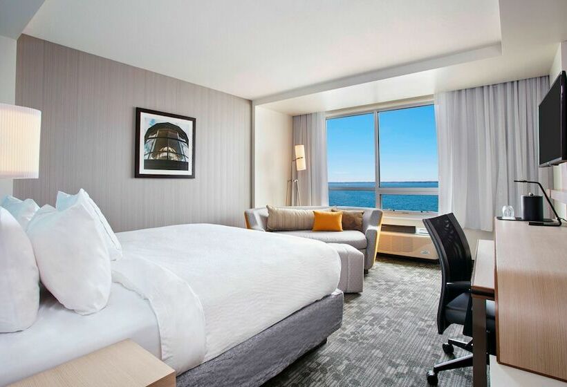Номер Deluxe с Видом, Courtyard By Marriott Erie Bayfront