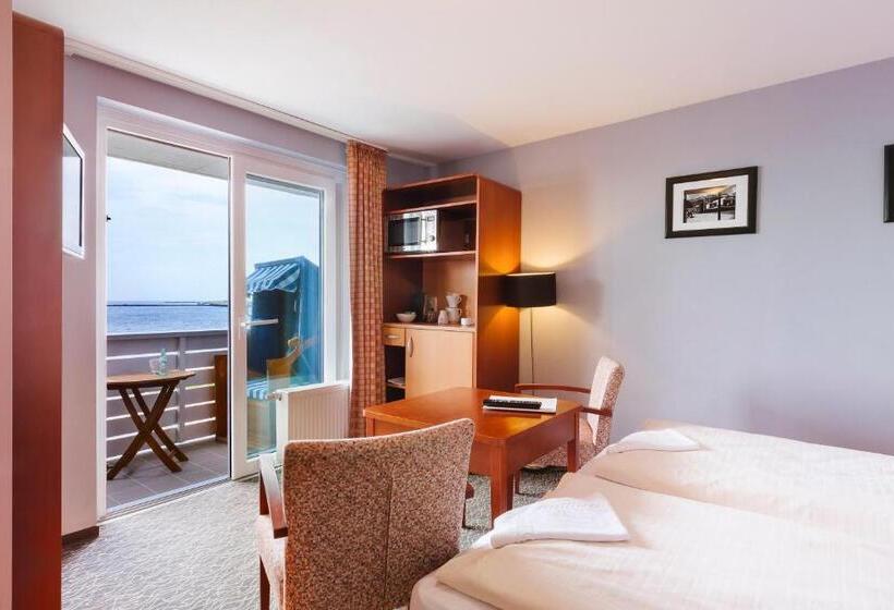 غرفة قياسية مطلّة علي البحر مزوَّدة بشُرفة, Helgoländer Klassik