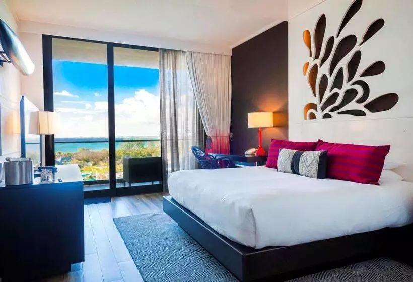 اتاق پرمیوم, Kimpton Seafire Resort + Spa, An Ihg