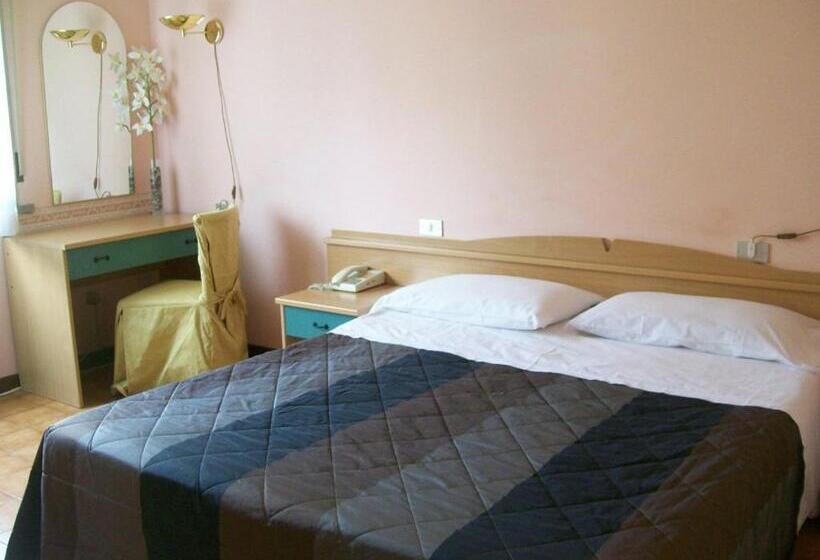 이코노미 룸, La Rosta