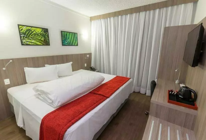 キングサイズベッドのスーペリアルーム, Ramada By Wyndham Campinas Viracopos