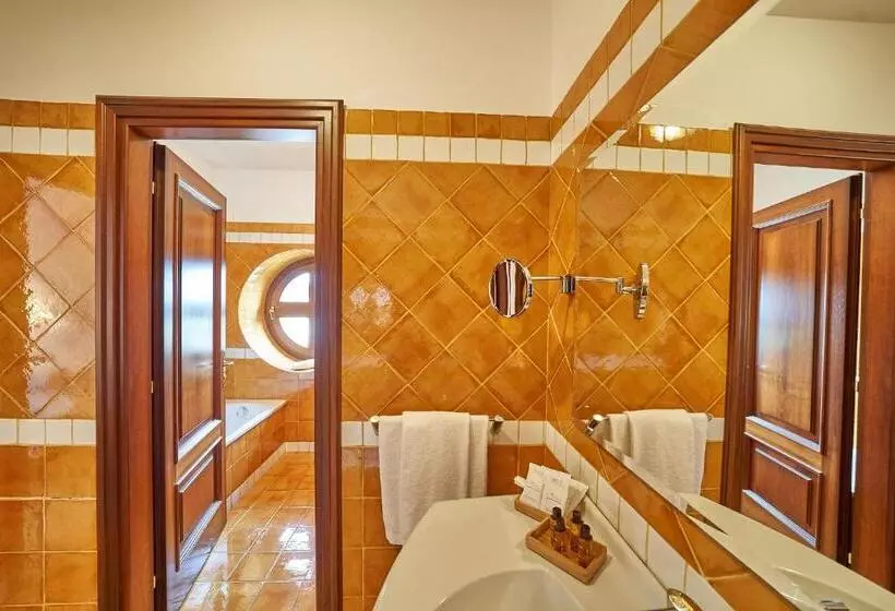 スタンダードトリプルルーム, Relais Santo Stefano