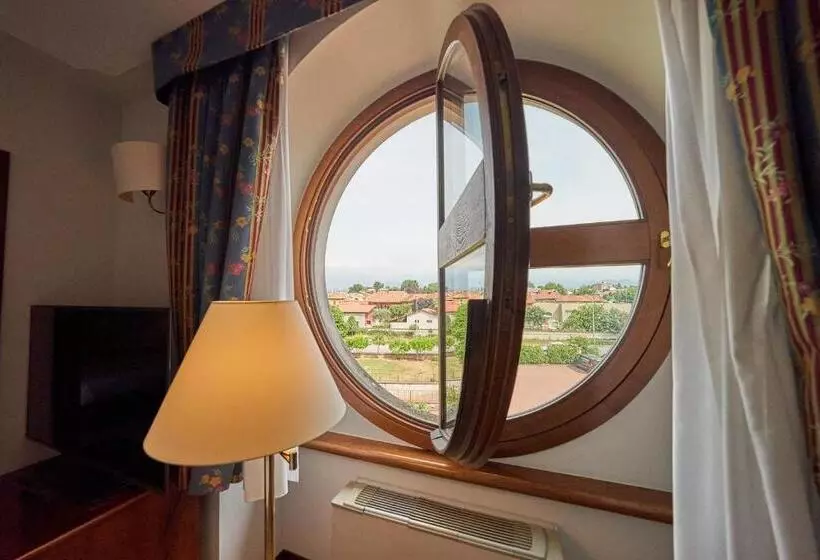 スタンダードトリプルルーム, Relais Santo Stefano