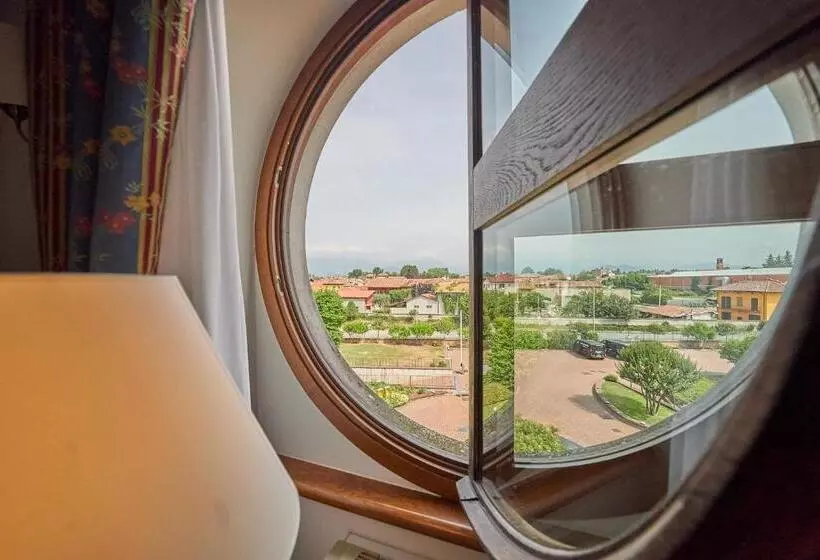 スタンダードトリプルルーム, Relais Santo Stefano