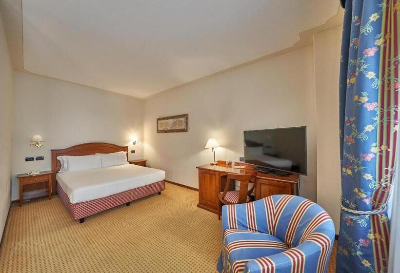 חדר משפחתי, Relais Santo Stefano