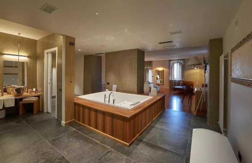 デラックススイート, Relais Santo Stefano