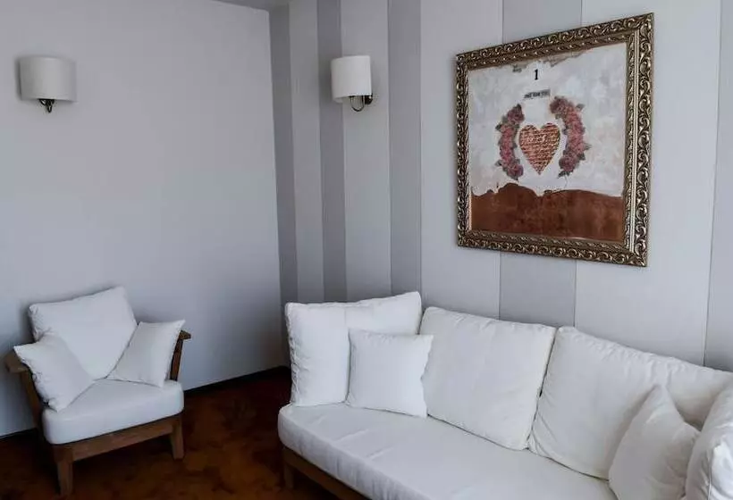 スイート, Relais Santo Stefano