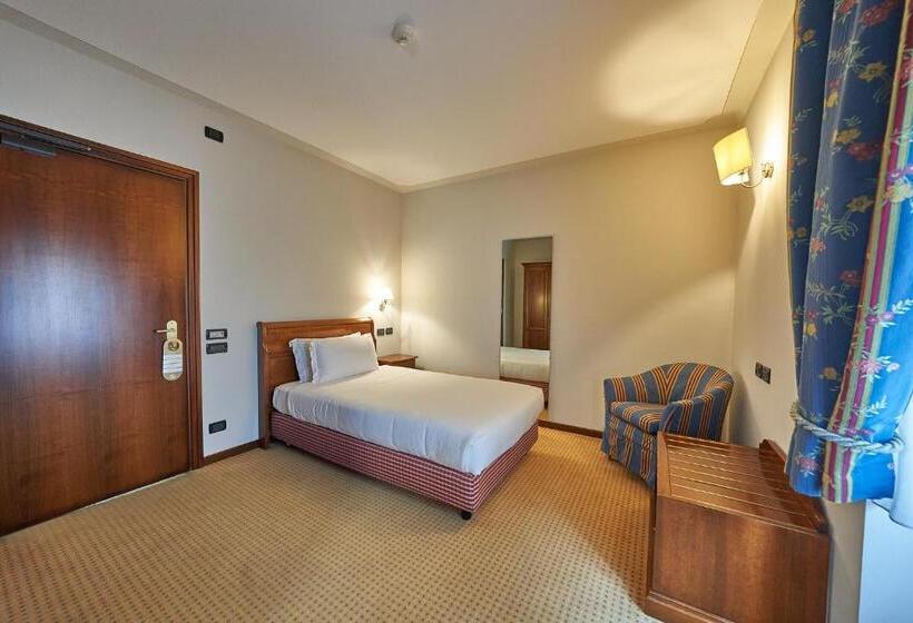 Номер Стандарт Трехместный, Relais Santo Stefano