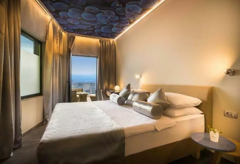 Superior-huone Merinäkymä Parveke, Vinotel Gospoja