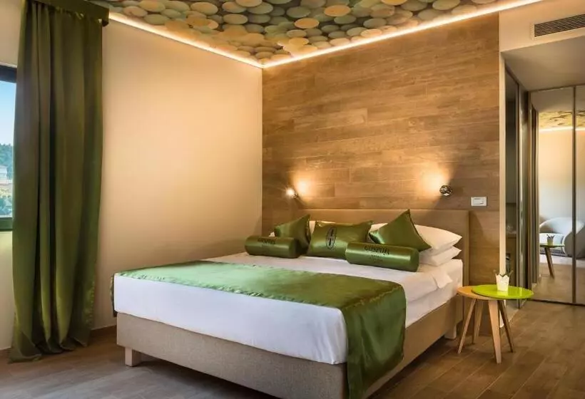 Perhehuone, Vinotel Gospoja