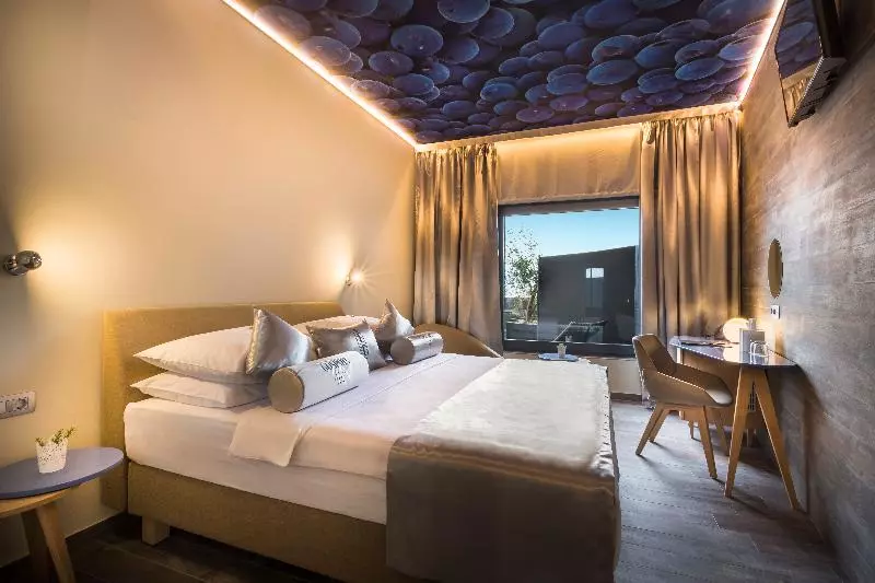 Superior-perhehuone, Vinotel Gospoja