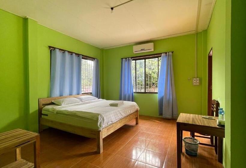 غرفة قياسية, Sokxay Guerthouse